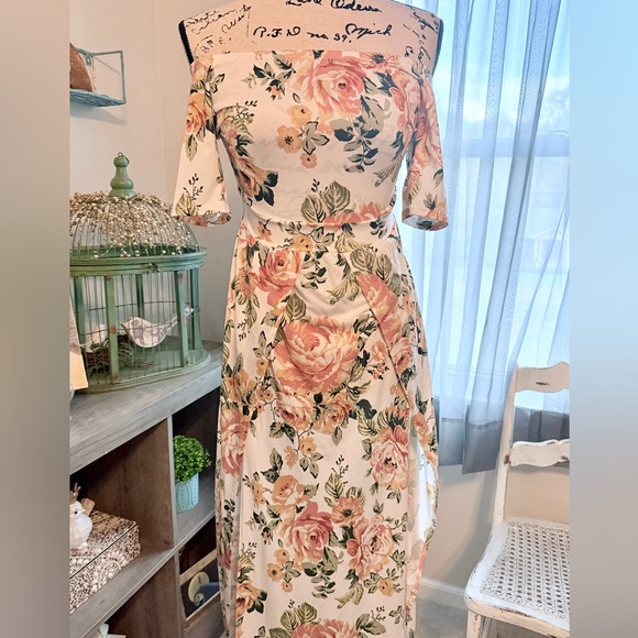 Floral Off Shoulder Stretchy Maxi Dress - Picture 1 of 3